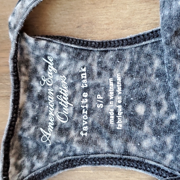 AE tank top - Picture 2 of 3